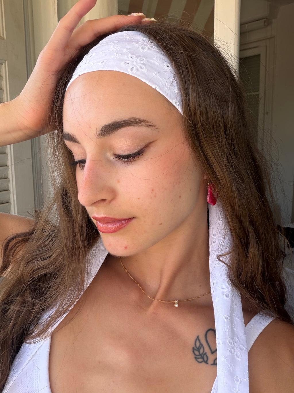 Le Bandeau long blanc brodé