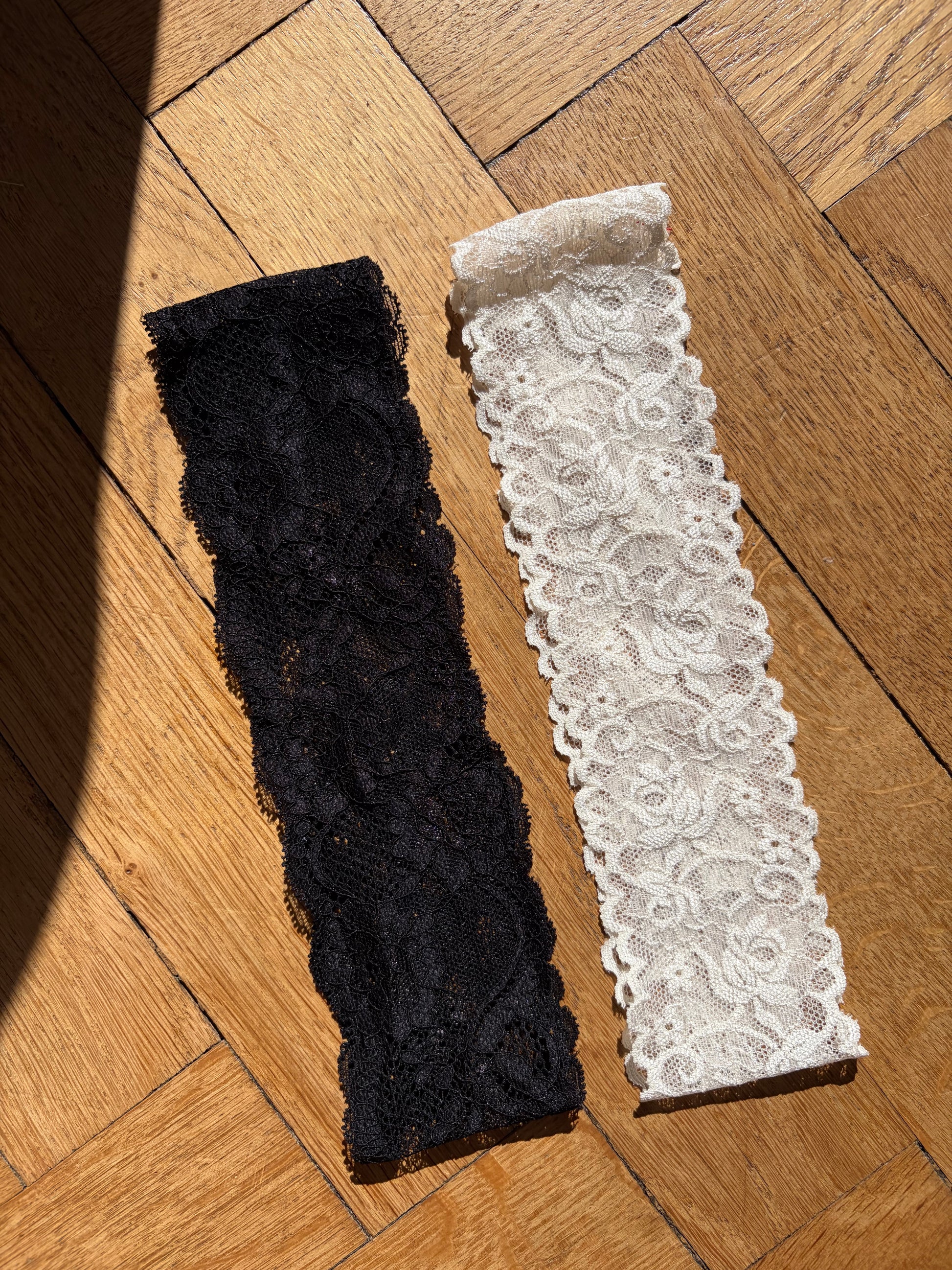 Lot 2 bandeaux en dentelle
