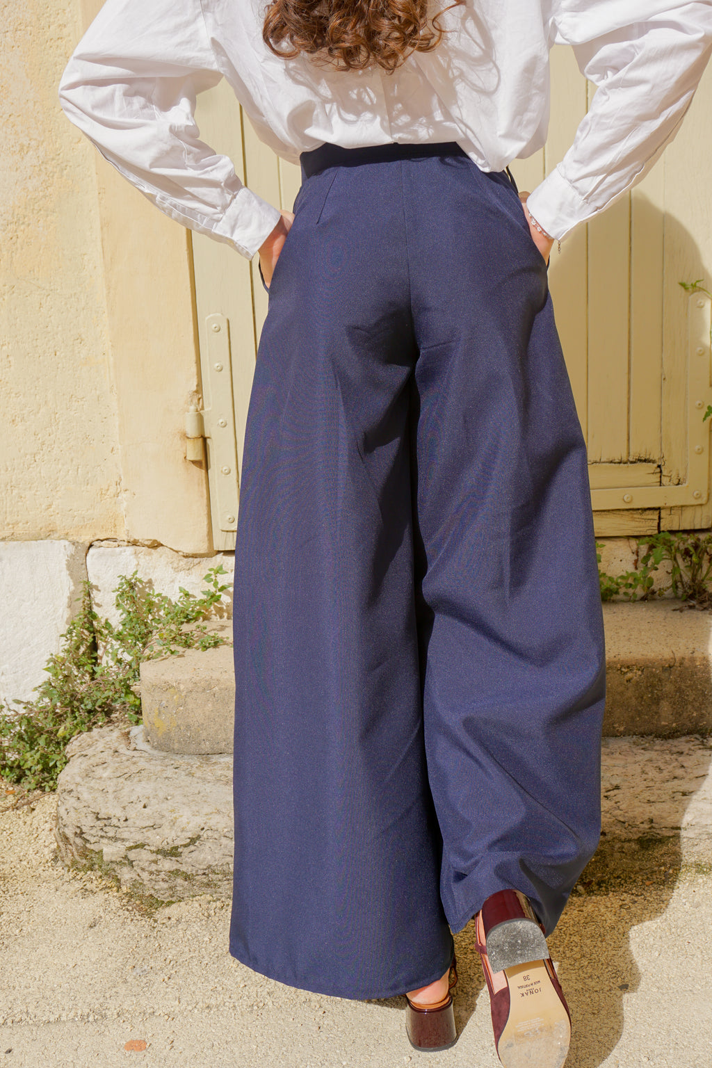 Pantalon large à plis