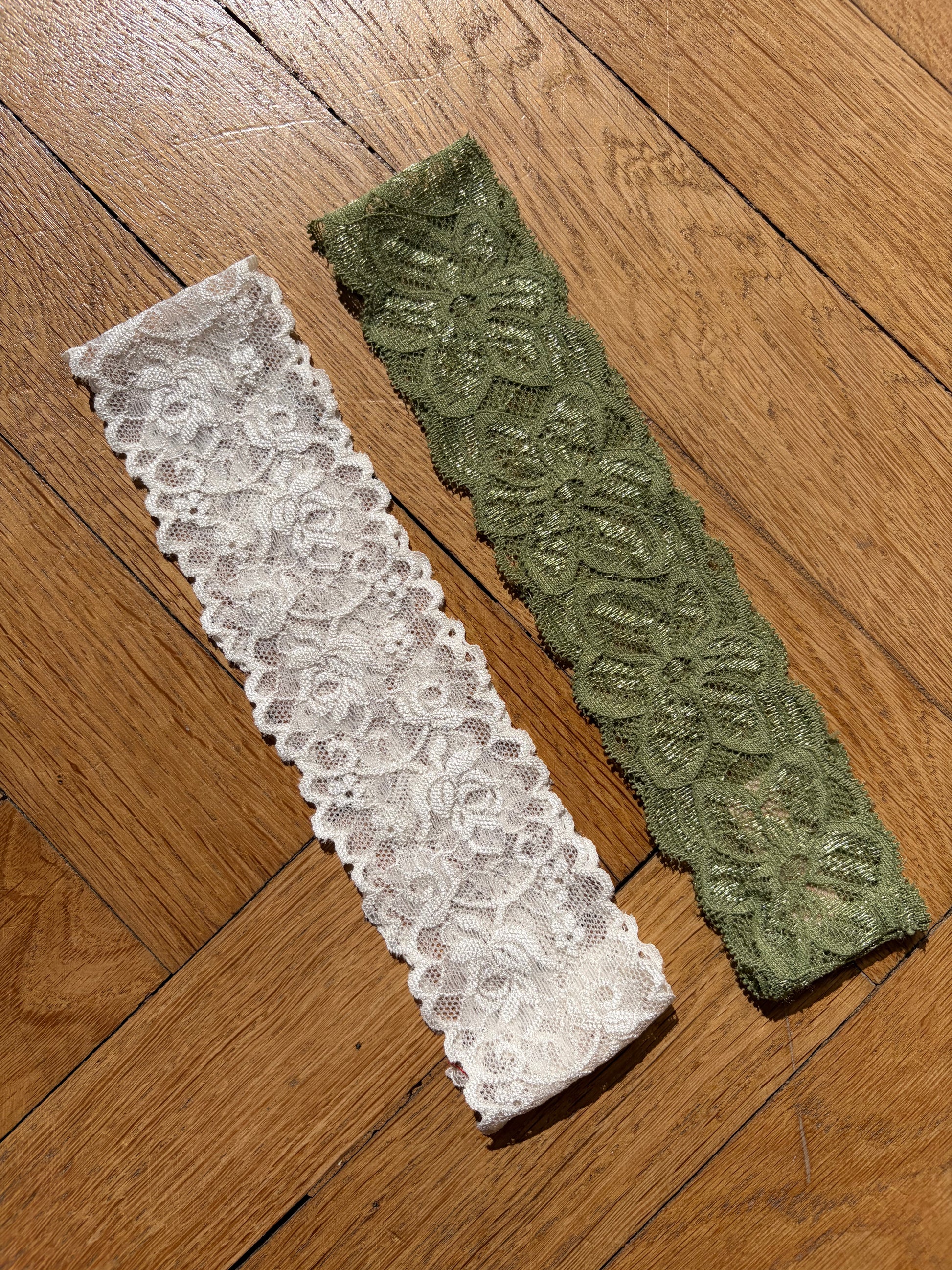 Lot 2 bandeaux en dentelle