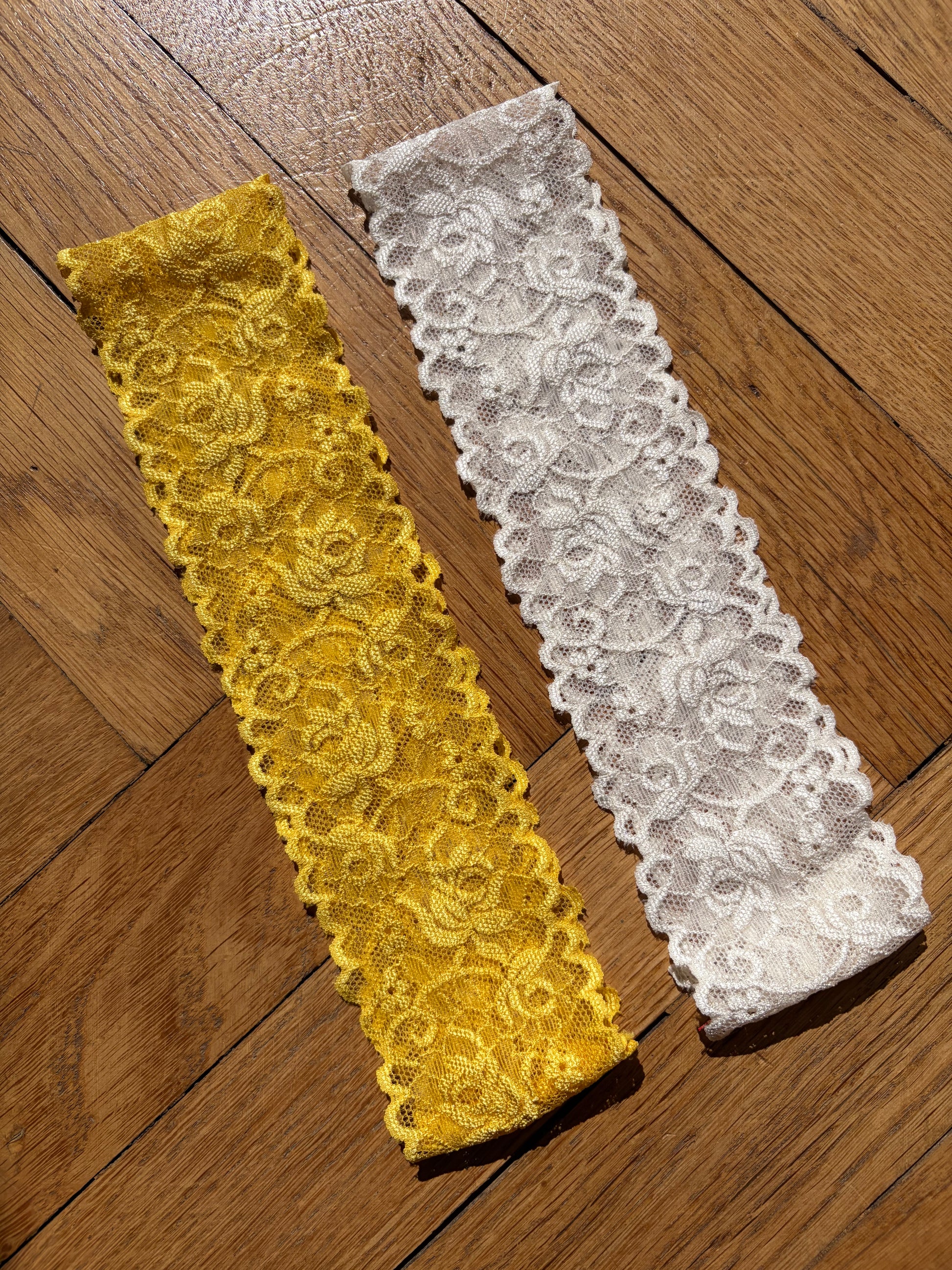 Lot 2 bandeaux en dentelle