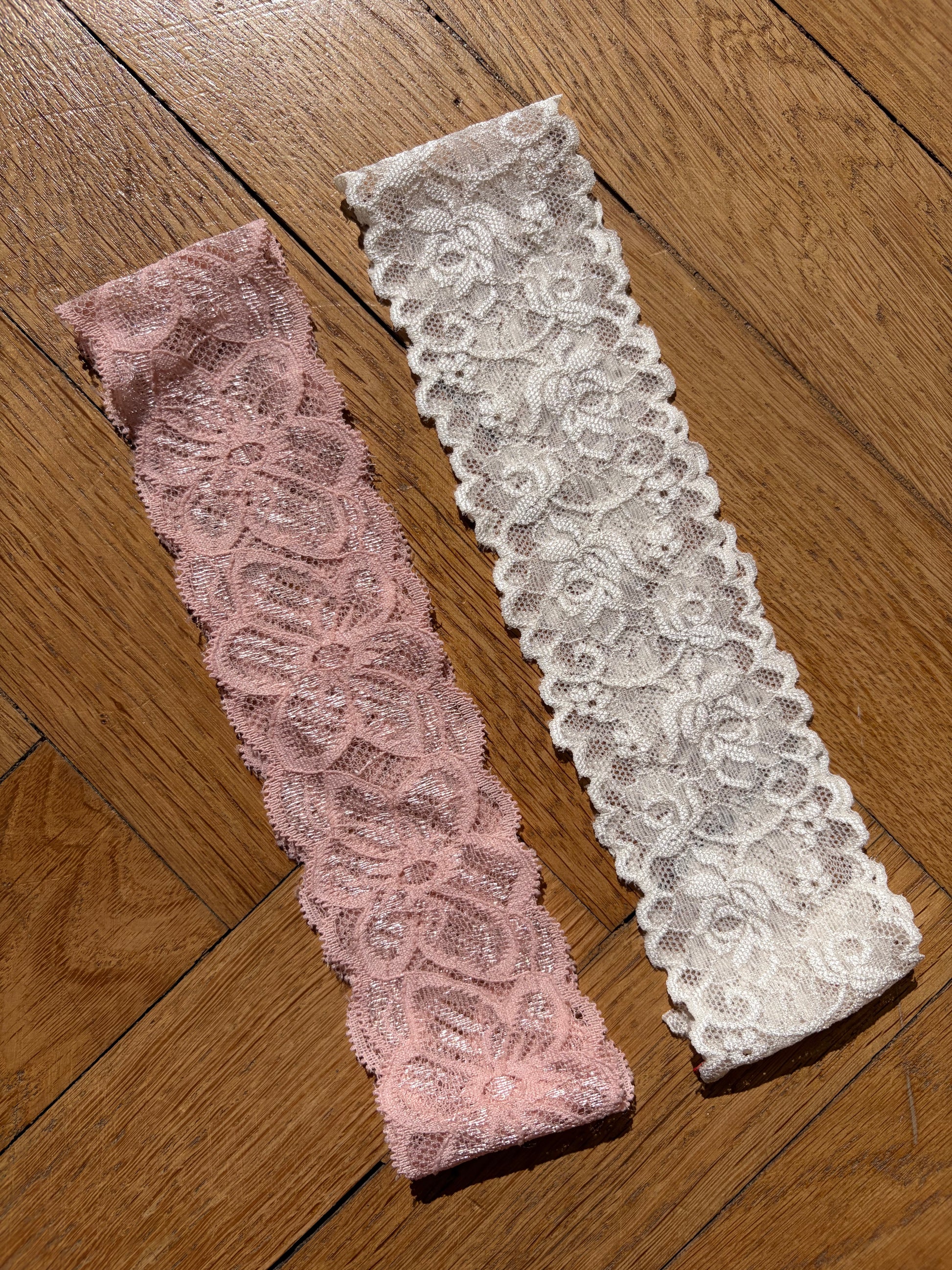 Lot 2 bandeaux en dentelle