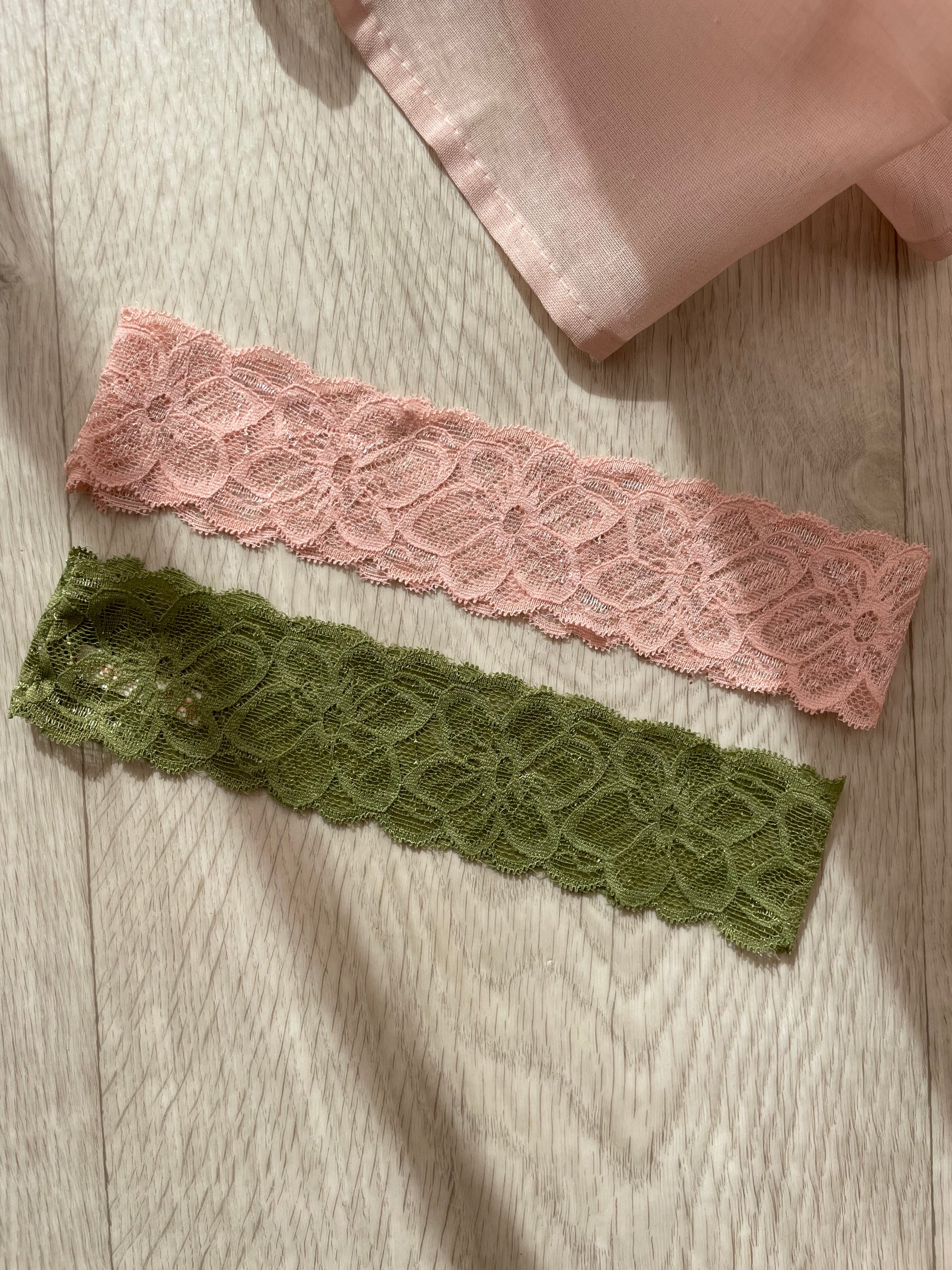 Lot 2 bandeaux en dentelle