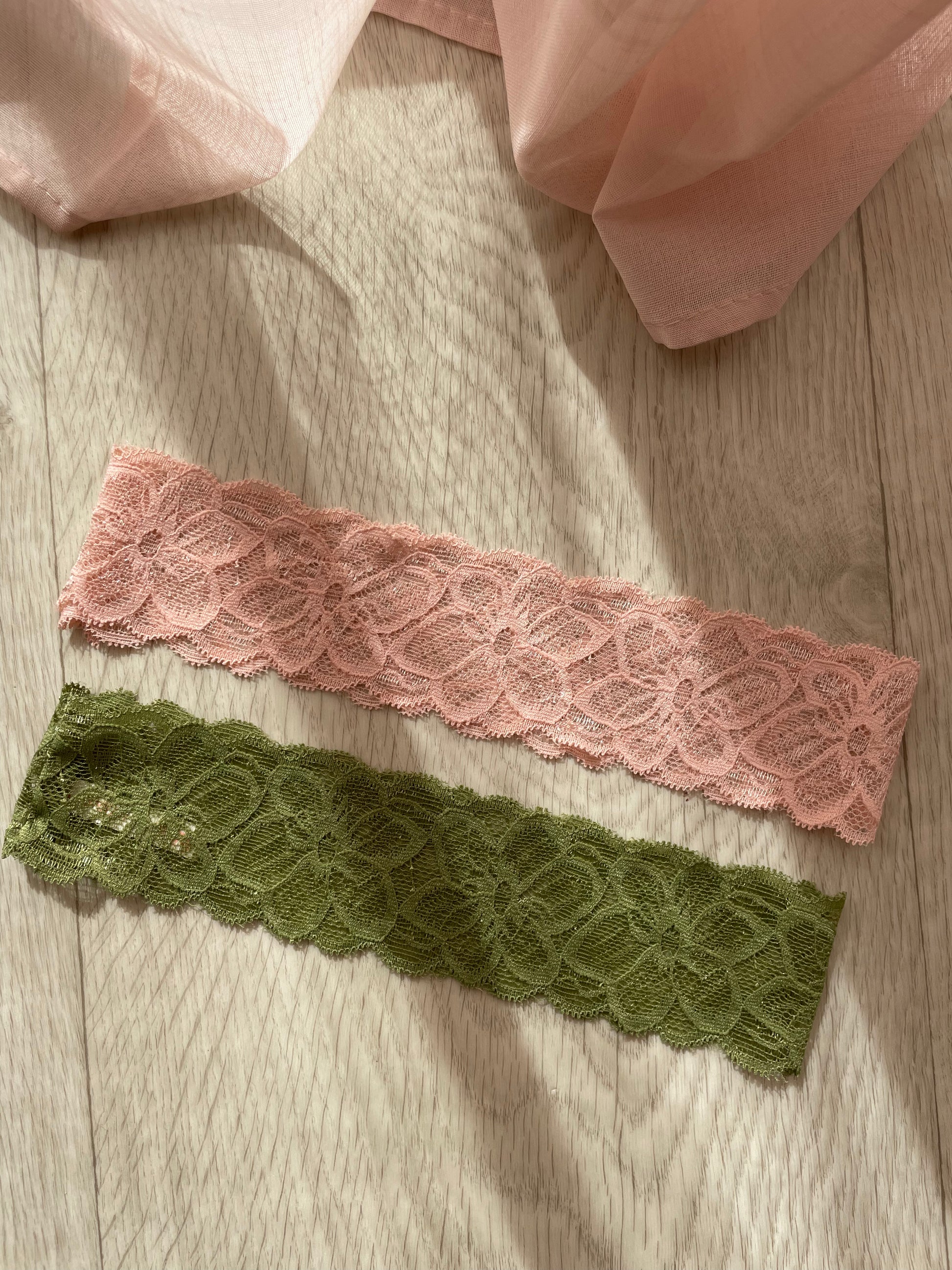 Lot 2 bandeaux en dentelle