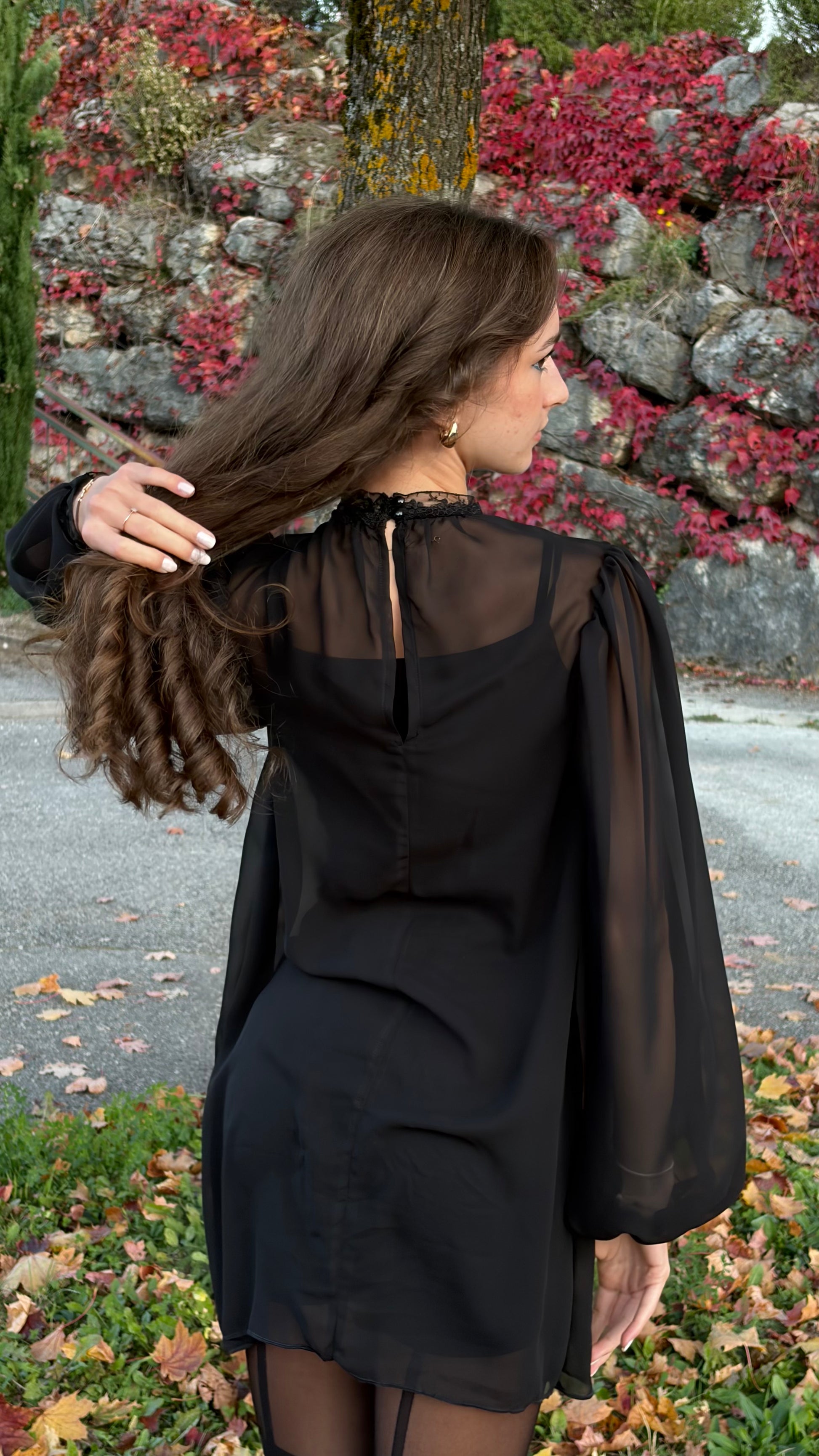 Robe courte transparente