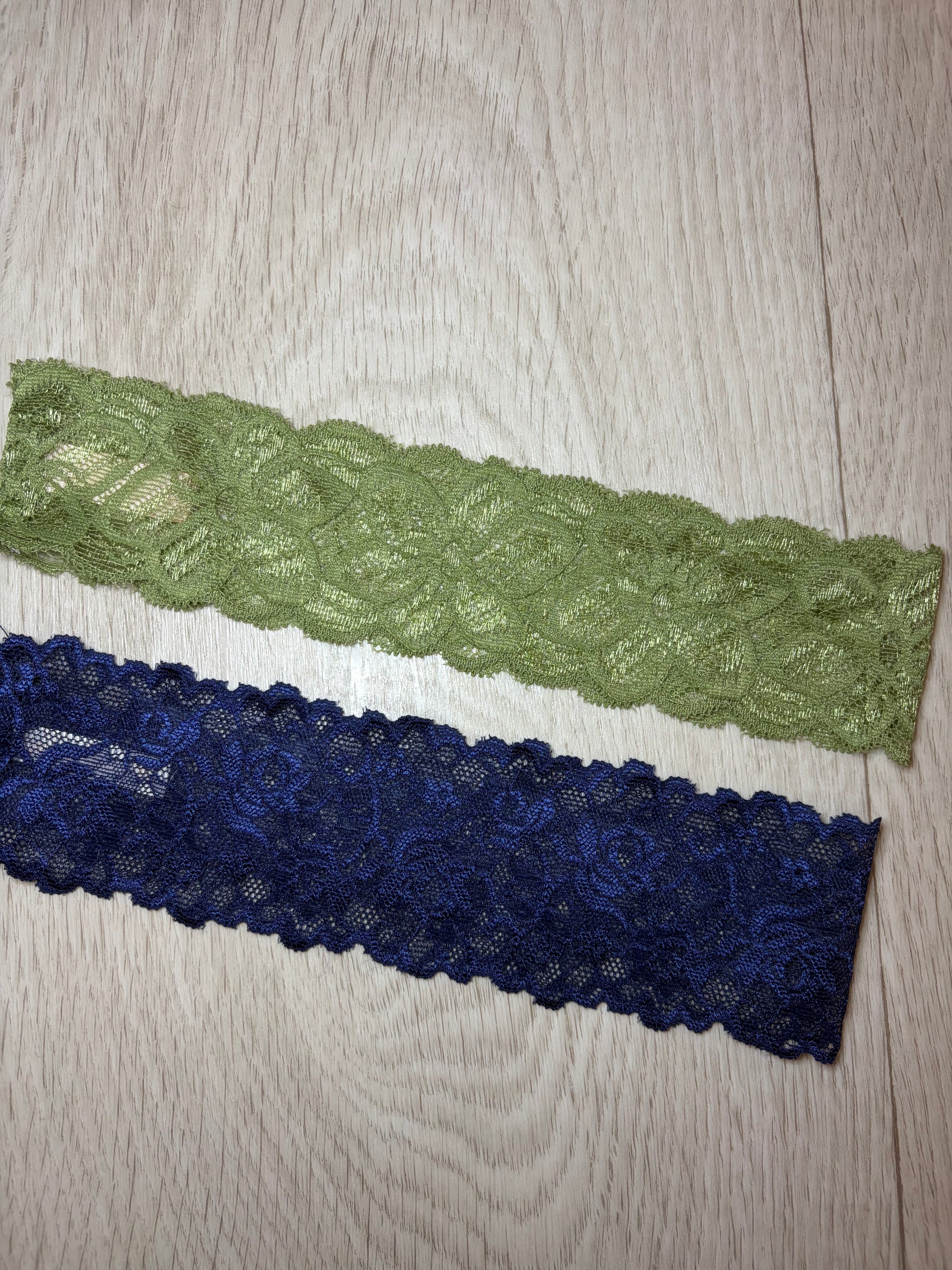 Lot 2 bandeaux en dentelle