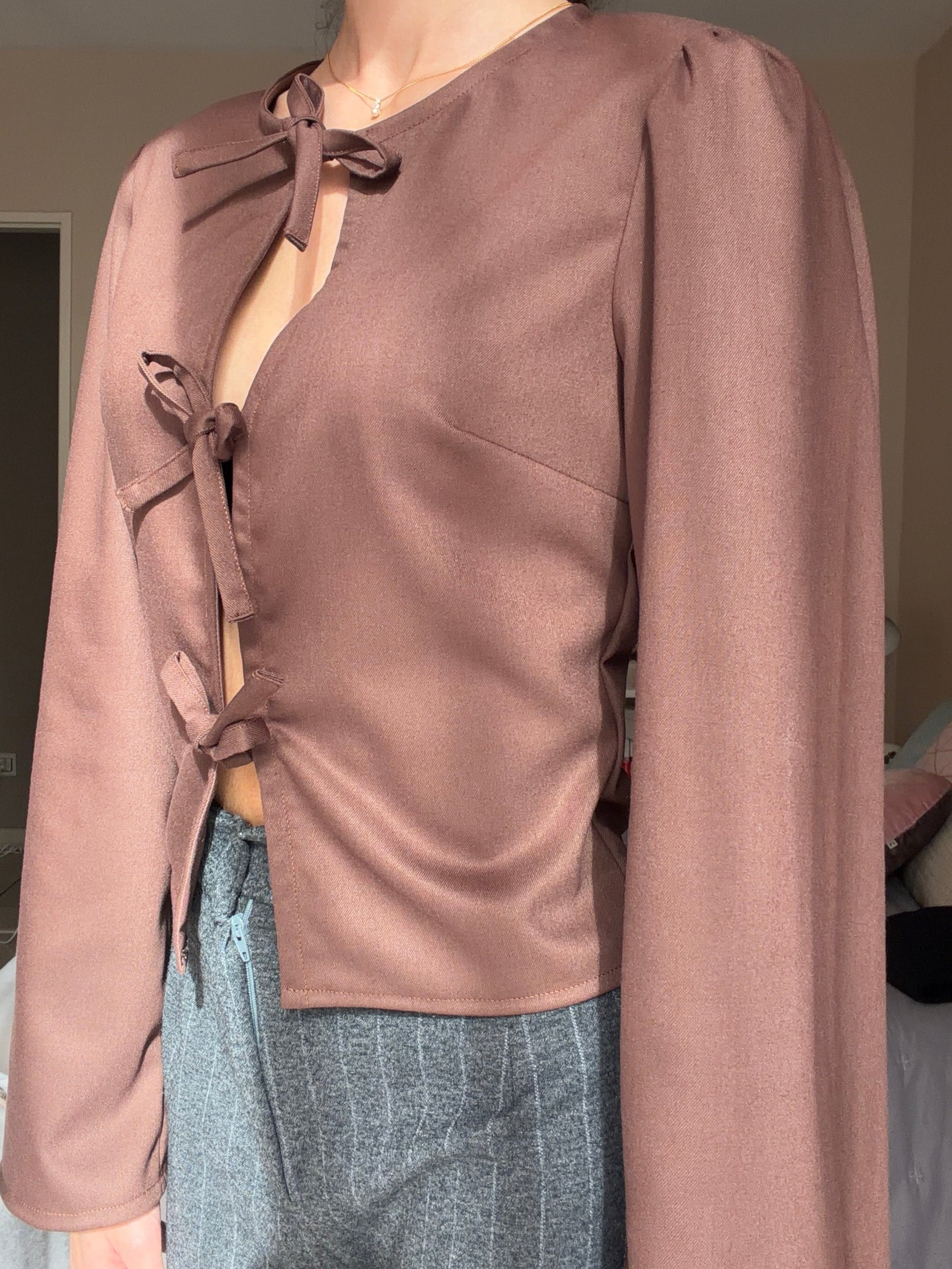 Haut cintré à noeuds