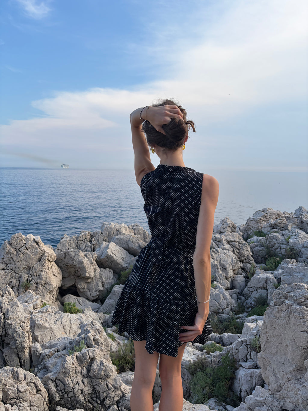 Robe volanté à pois