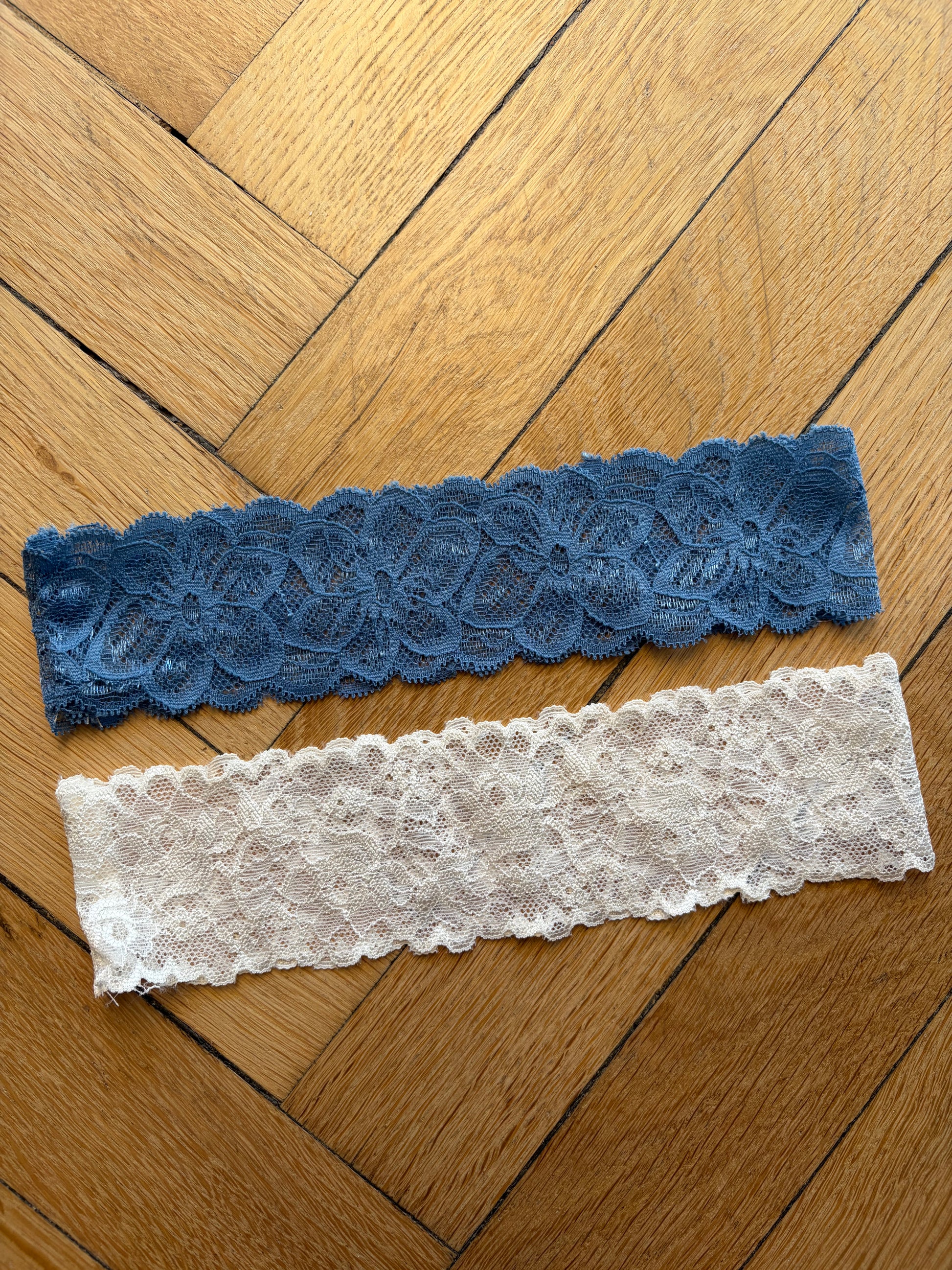 Lot 2 bandeaux en dentelle