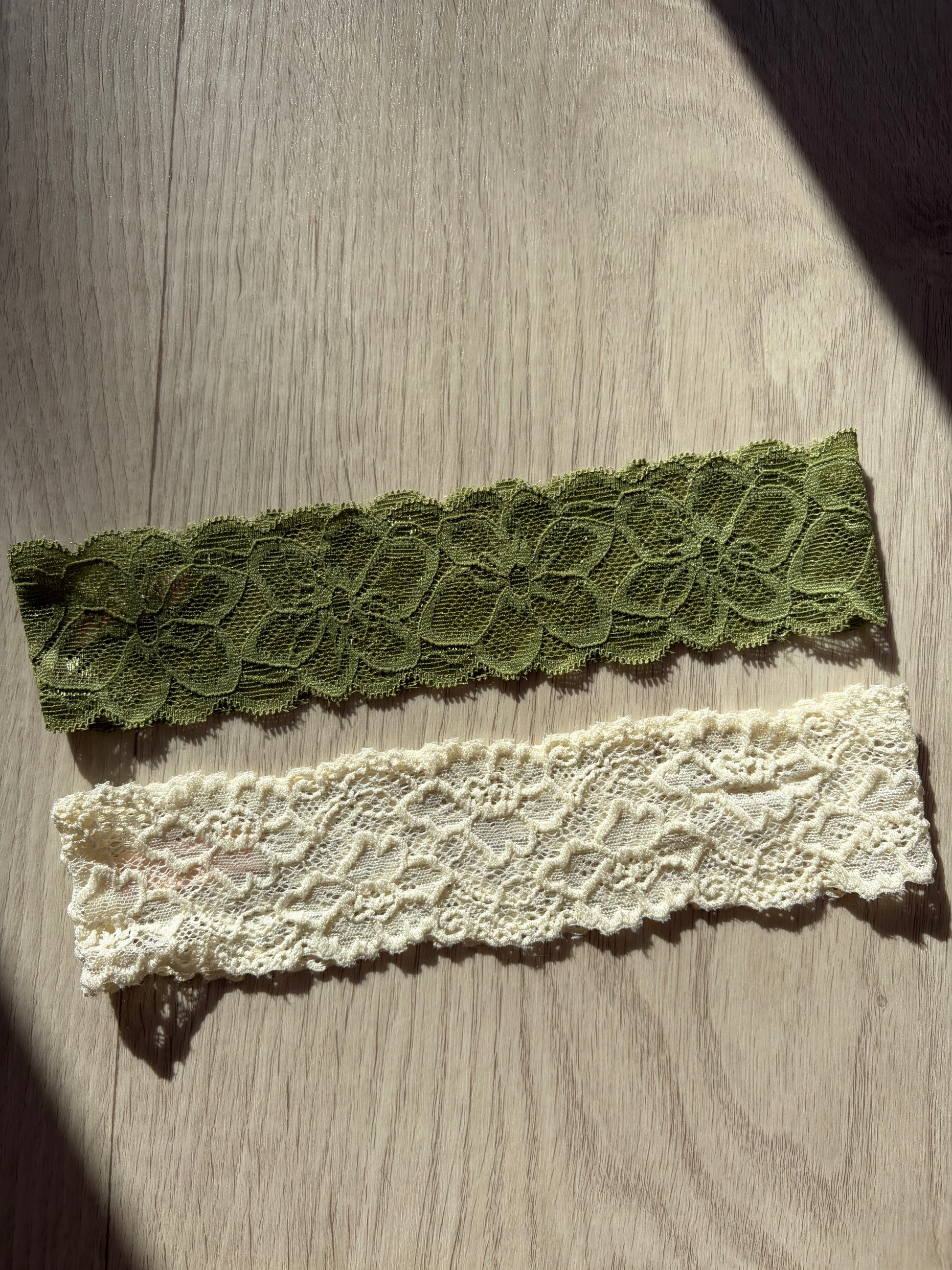 Lot 2 bandeaux en dentelle