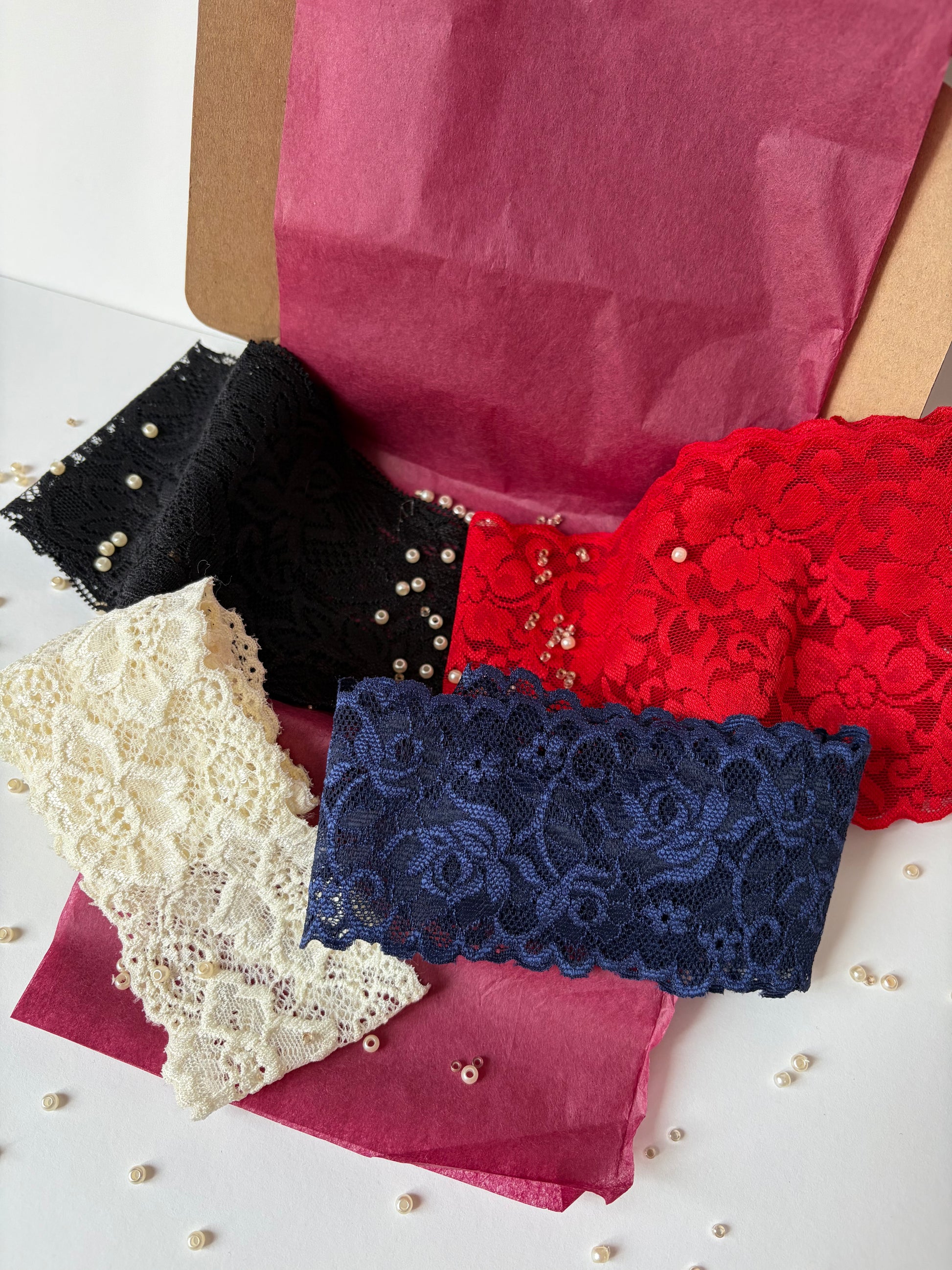 Box Noël 4 bandeaux dentelle