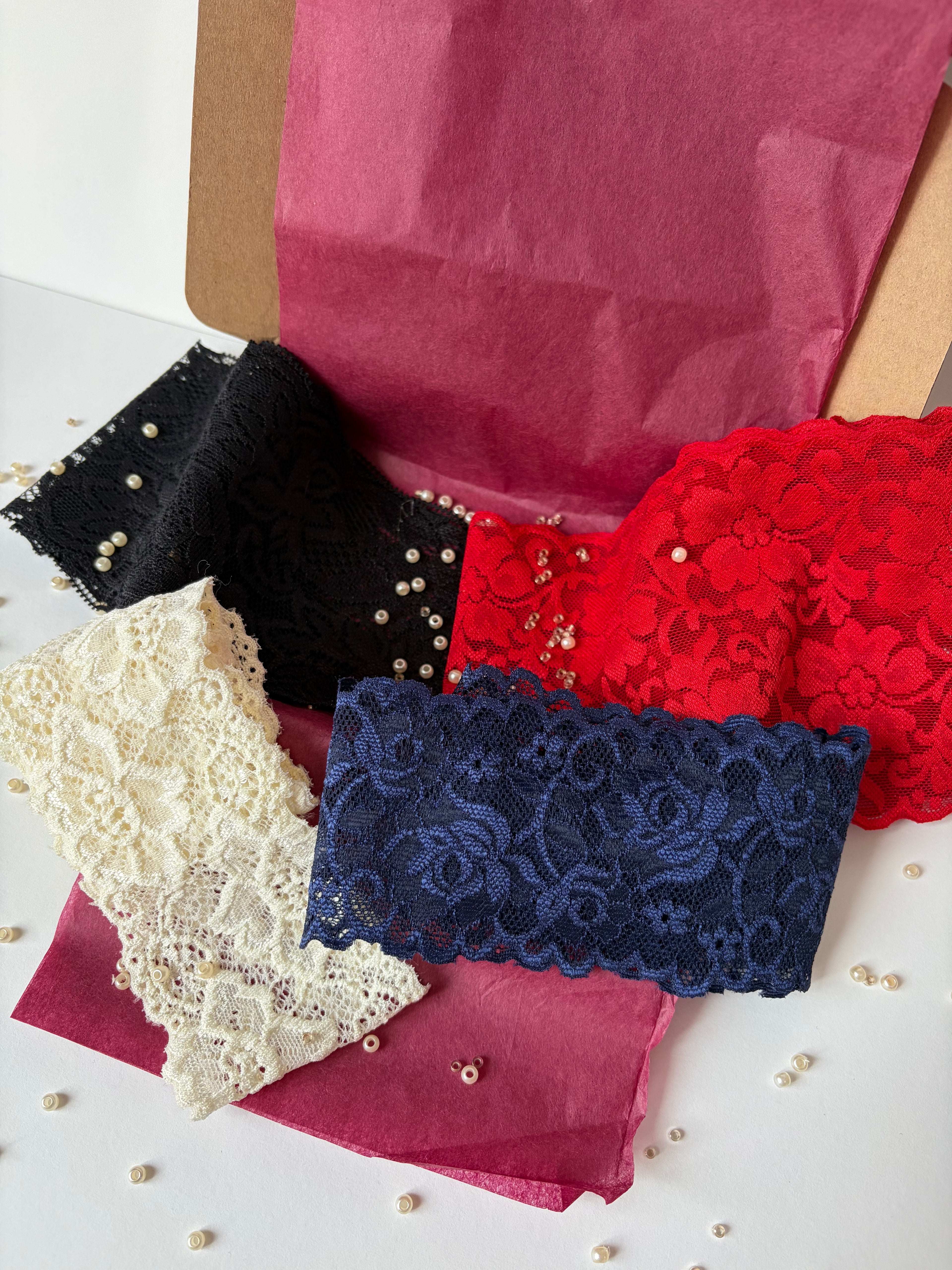 Box Noël 4 bandeaux dentelle