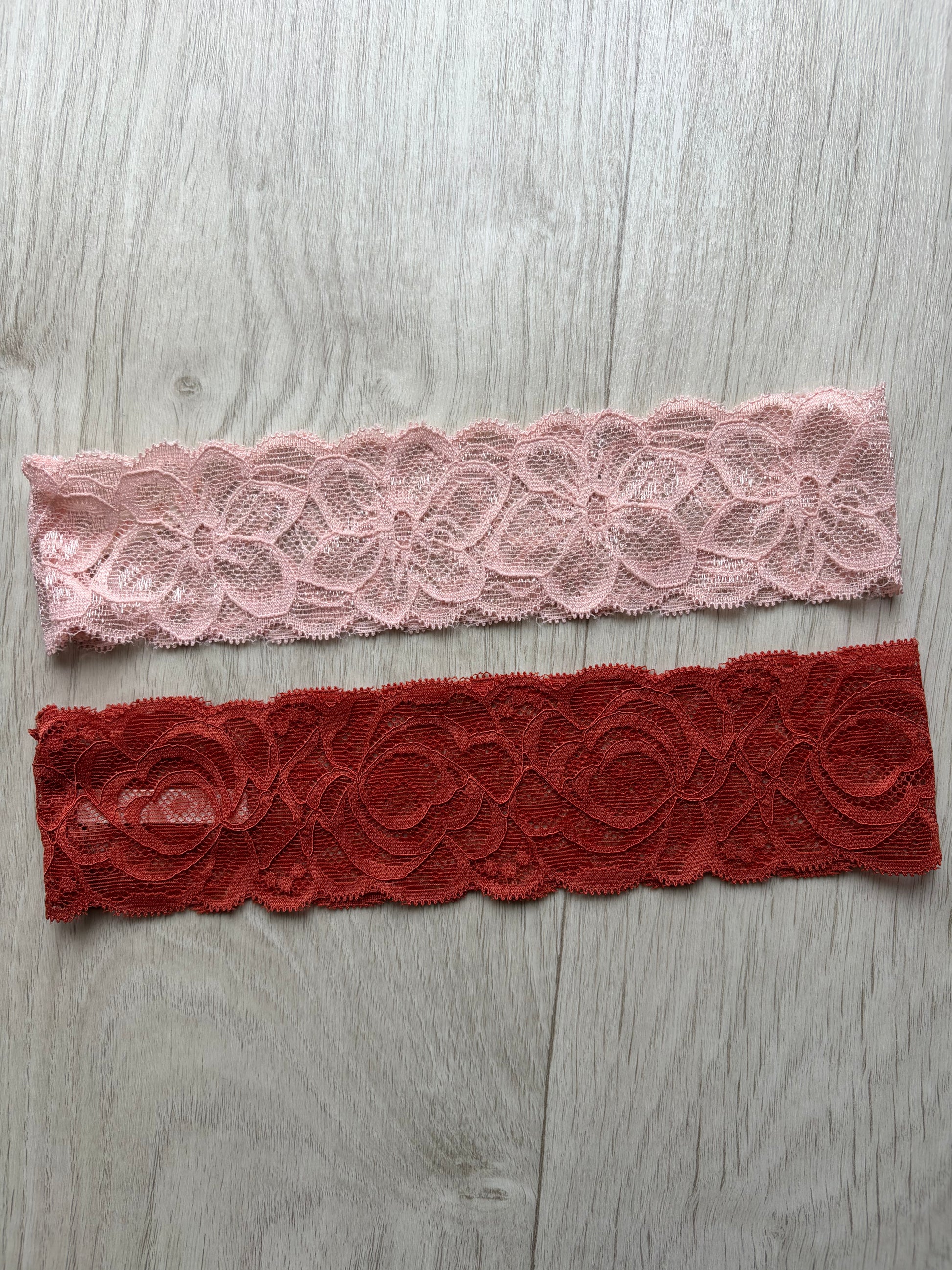 Lot 2 bandeaux en dentelle