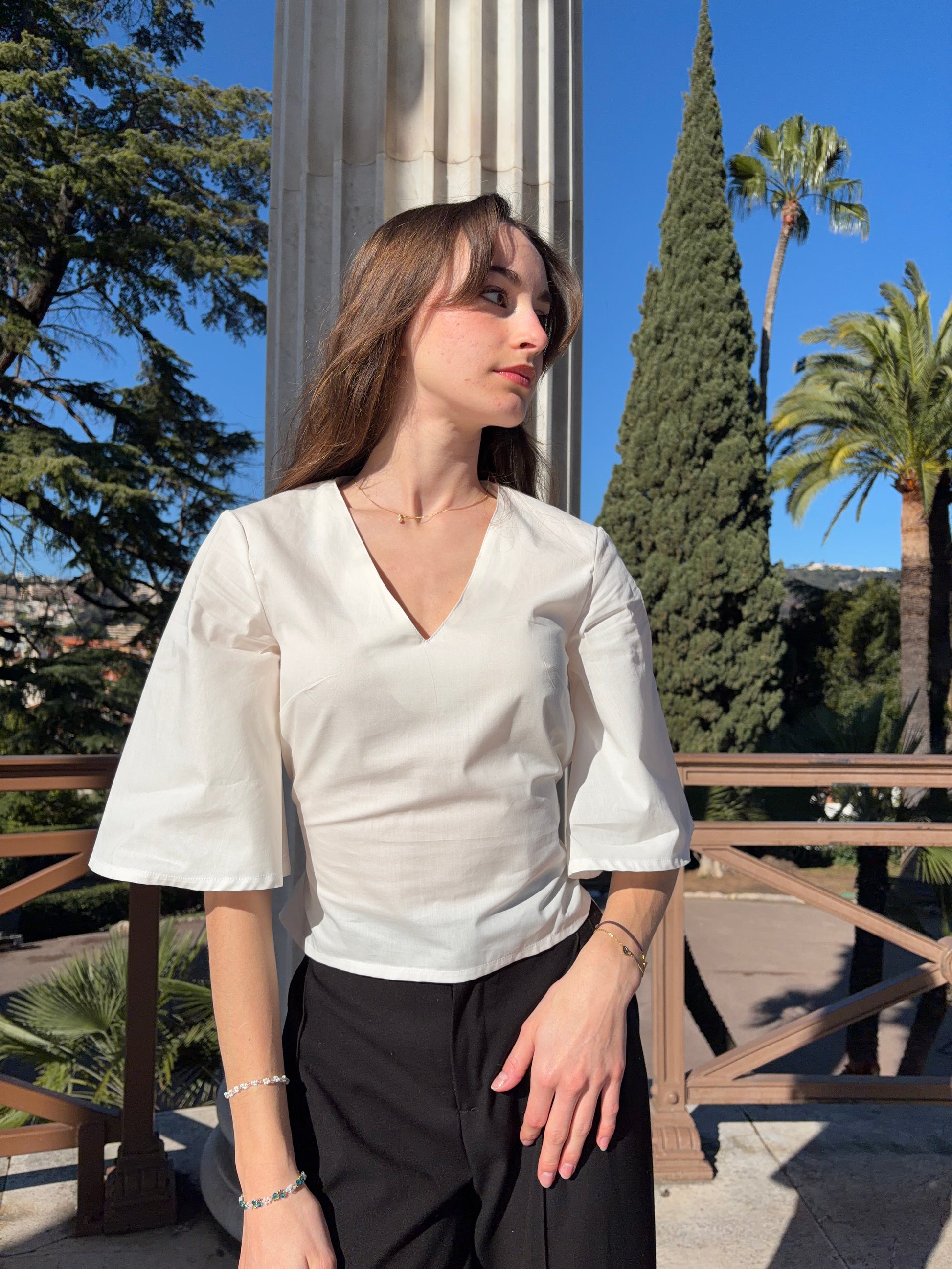 Haut crème ajustable